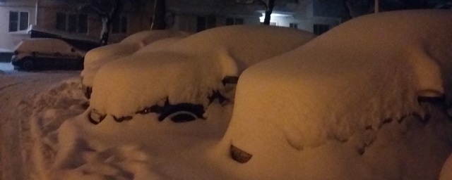 Въехавший в снежный вал житель Нижневартовска добился от дорожников выплаты 137 тысяч рублей